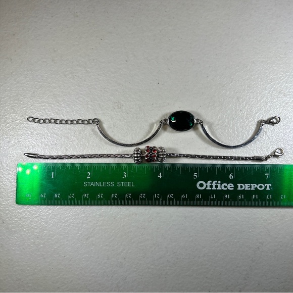 Lot of 2 Fashion Jewelry Bracelets Emerald Color on Silver/ Ruby Color on Silver - Picture 6 of 7